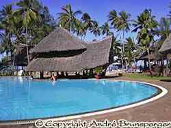 Swimming pool - Hotel Neptune Paradise 4 stars Diani Beach kenya. Very good.